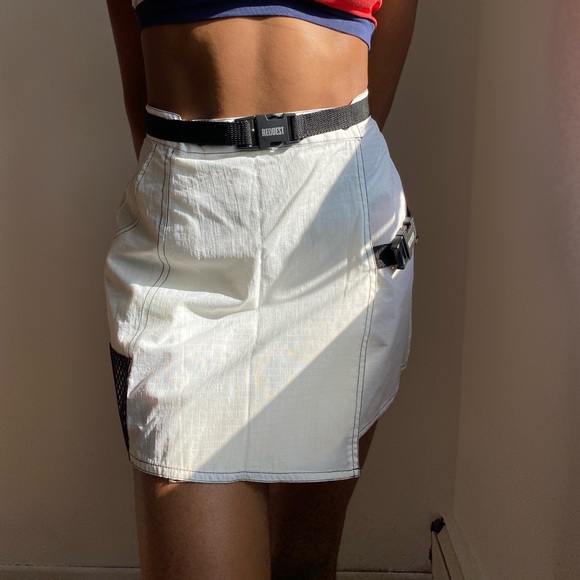 Request Mini Skirt | Size S - Picture 13 of 16